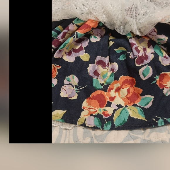 Magpie & Mabel Girls 2T Skirt. Navy blue with red/purple floral w/ sheer overlay - Picture 2 of 6